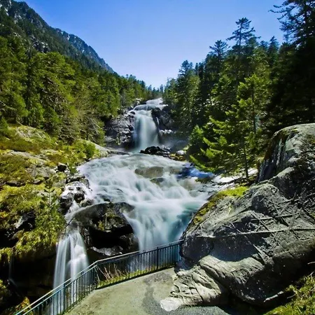 Apartment Duplex 3 Pieces Avec Balcon, Parking Et Proximite Telecabine A - Fr-1-401-50 Cauterets